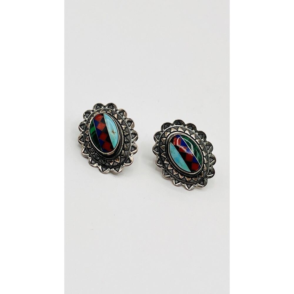 sterling silver 925 Earrings Vintage Southwest Native American Signed Q.T.